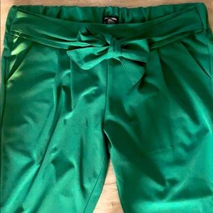 Green dress pant